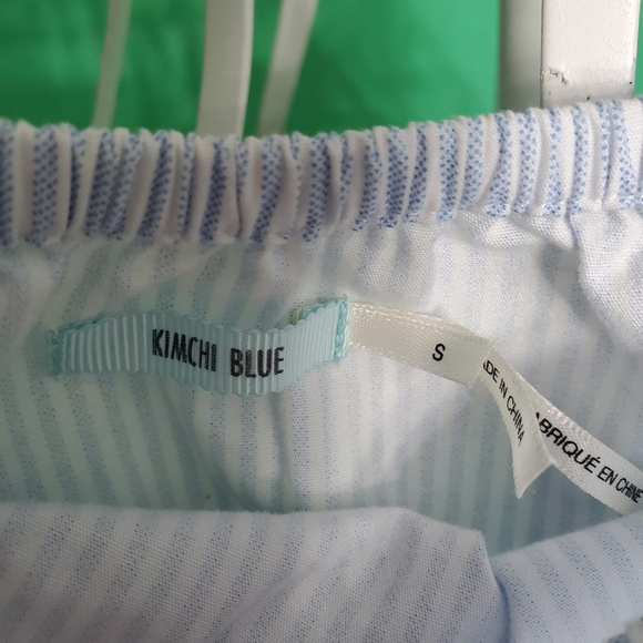 Kimchi Blue / White Striped Romper Sz Small - Picture 4 of 5